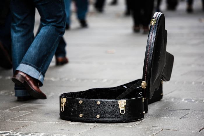 A street performer on London's South Bank